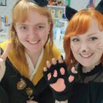 2025年のハロウィンのひとこま。エミリー先生とルナ先生。